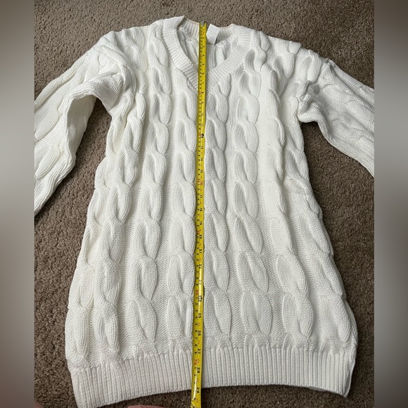 Women's V-neck Sweater - Picture 6 of 8